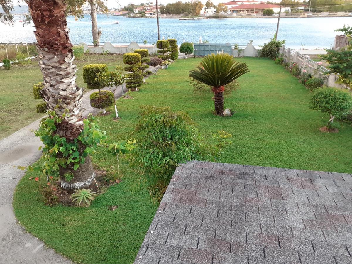 Top Floor On Villa, 3' From Center, By The Sea! Host Is Efi Kwsta Preveza Exteriör bild