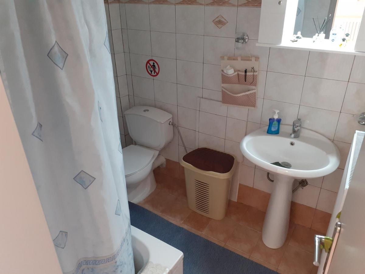 Top Floor On Villa, 3' From Center, By The Sea! Host Is Efi Kwsta Preveza Exteriör bild