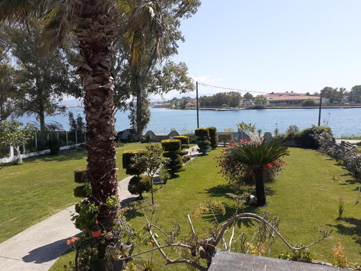 Top Floor On Villa, 3' From Center, By The Sea! Host Is Efi Kwsta Preveza Exteriör bild