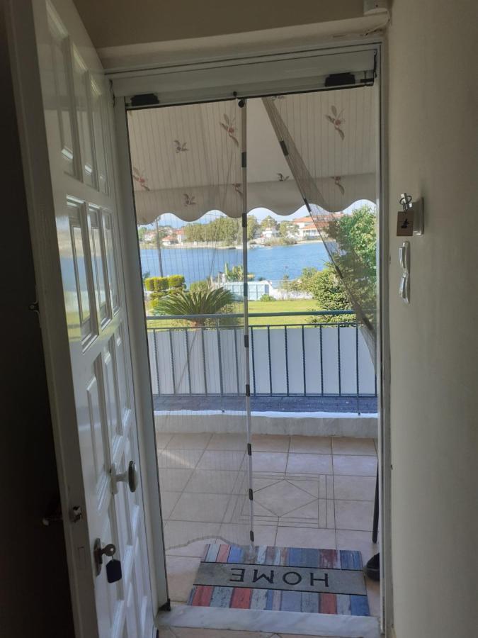 Top Floor On Villa, 3' From Center, By The Sea! Host Is Efi Kwsta Preveza Exteriör bild