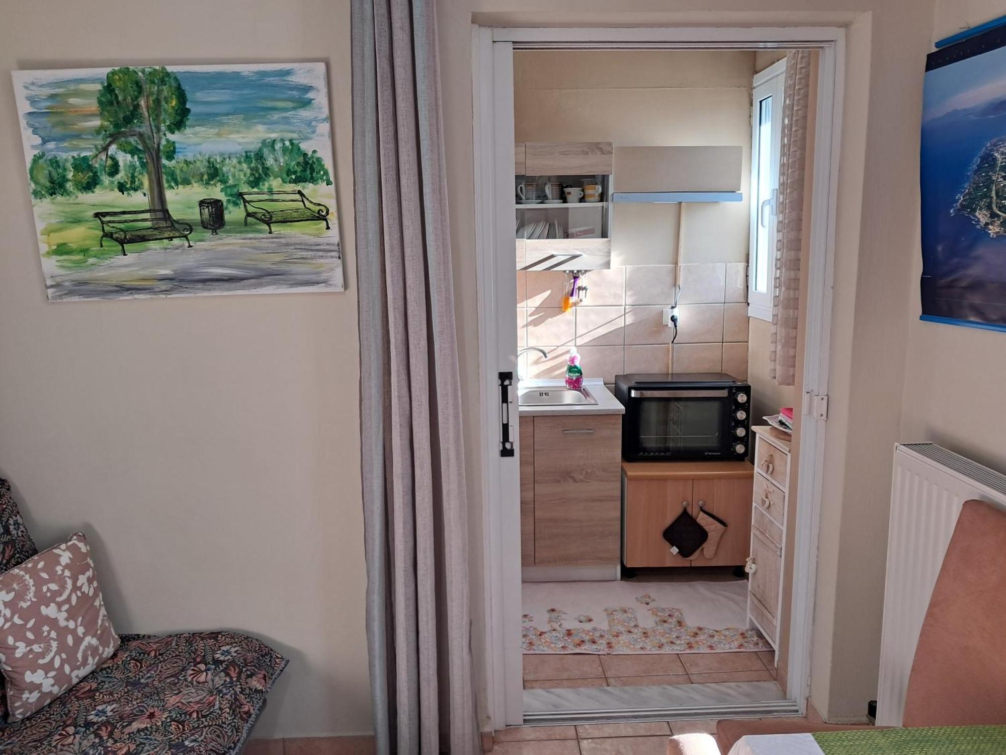 Top Floor On Villa, 3' From Center, By The Sea! Host Is Efi Kwsta Preveza Exteriör bild