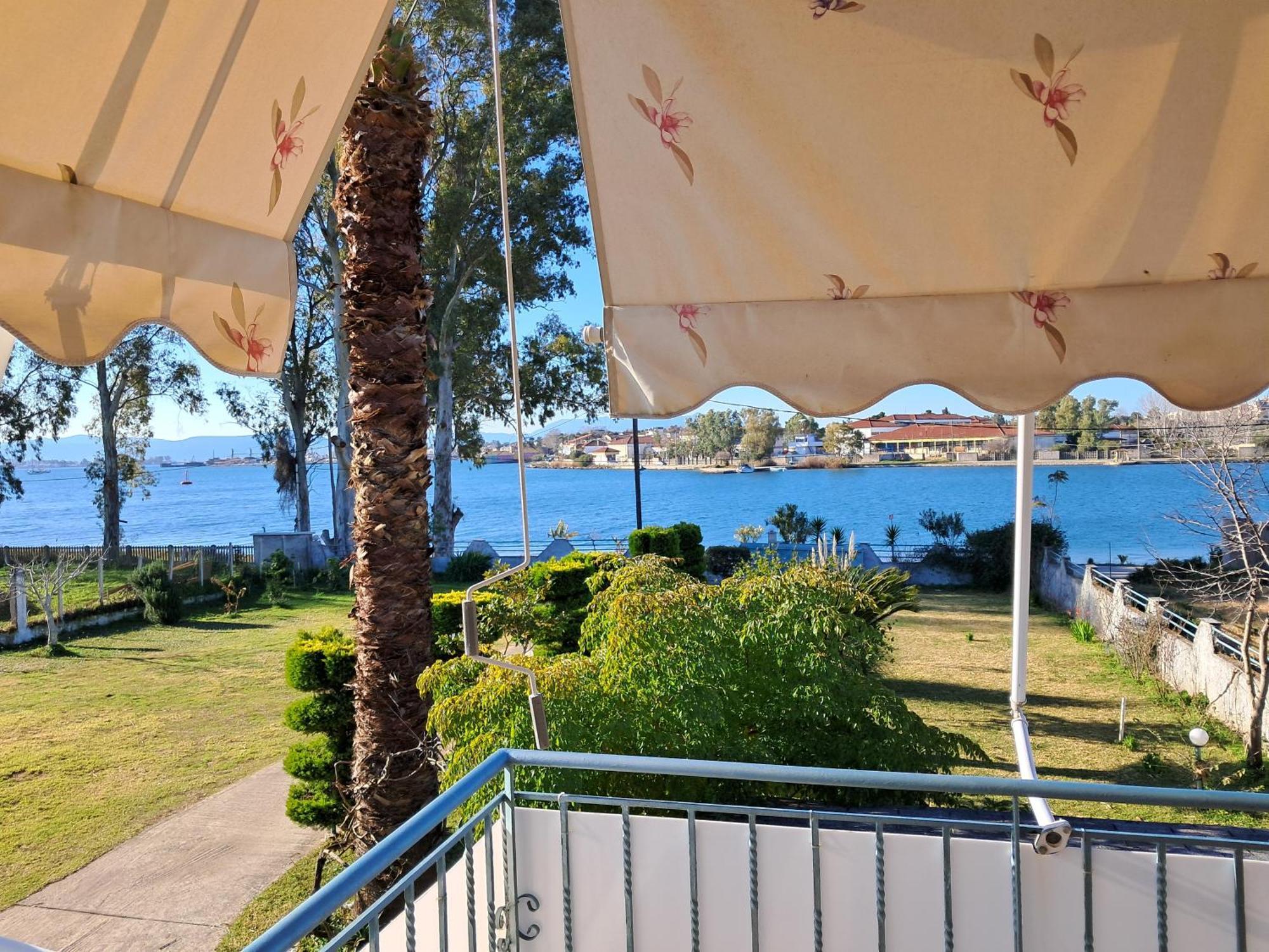 Top Floor On Villa, 3' From Center, By The Sea! Host Is Efi Kwsta Preveza Exteriör bild