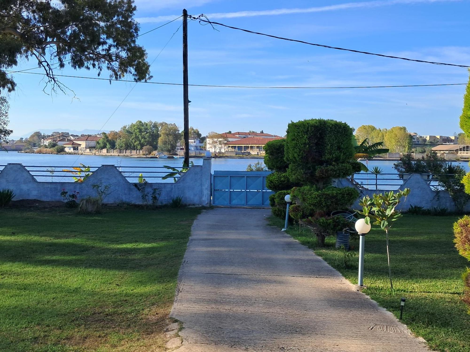 Top Floor On Villa, 3' From Center, By The Sea! Host Is Efi Kwsta Preveza Exteriör bild